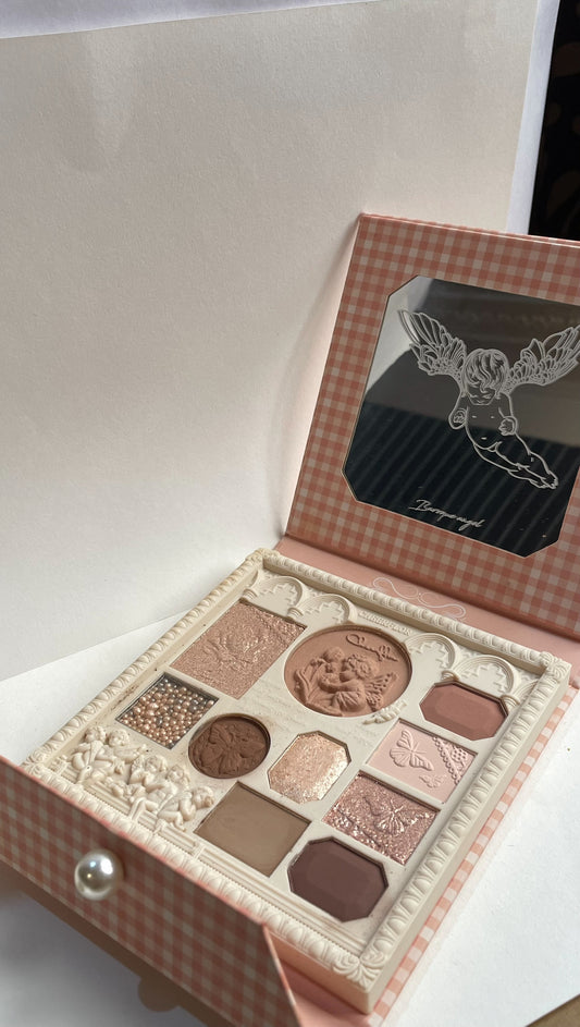 Exquisite Embossed Eyeshadow Palette