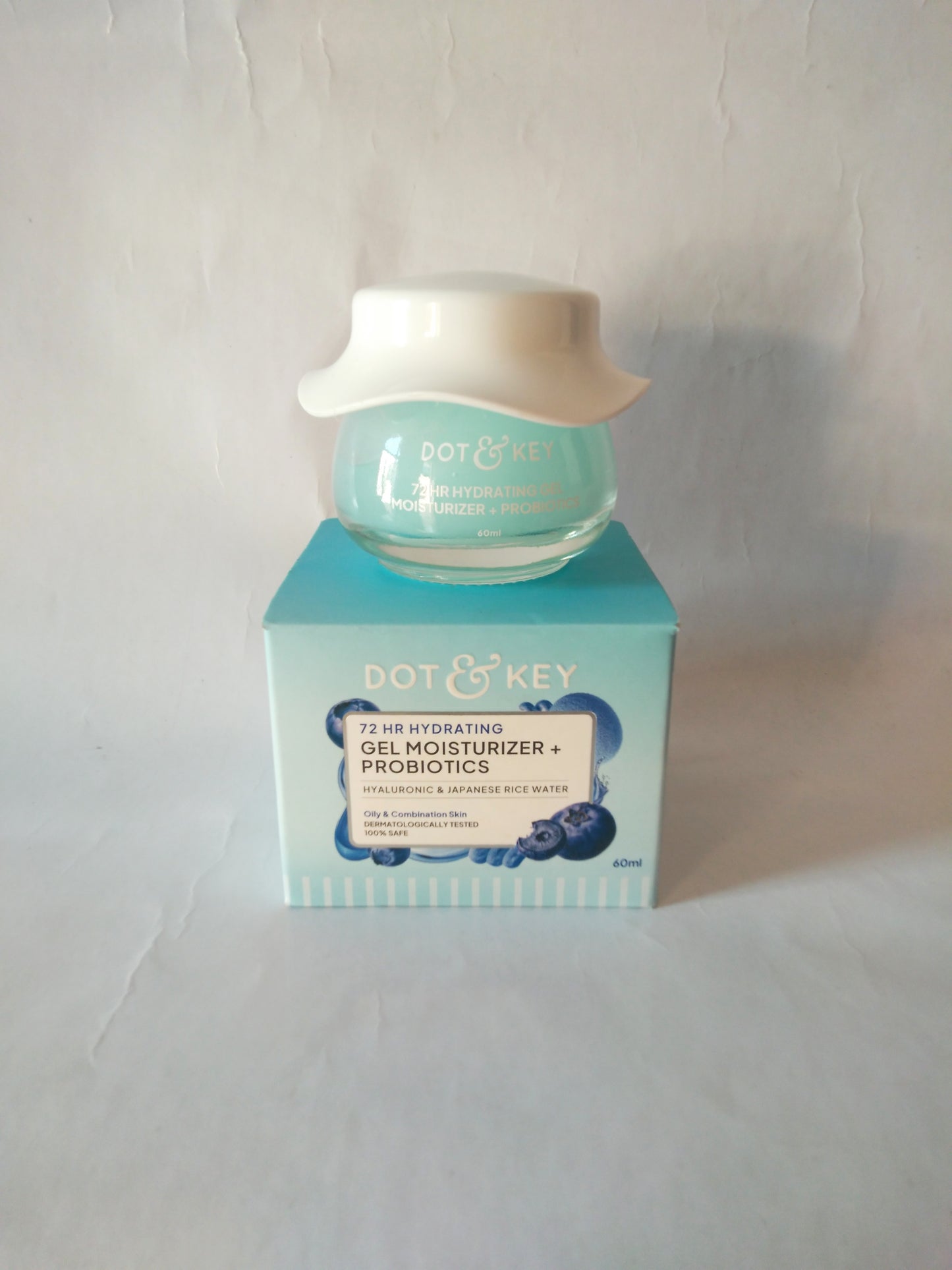 Dot and key 72hr hydrating gel moisturizer